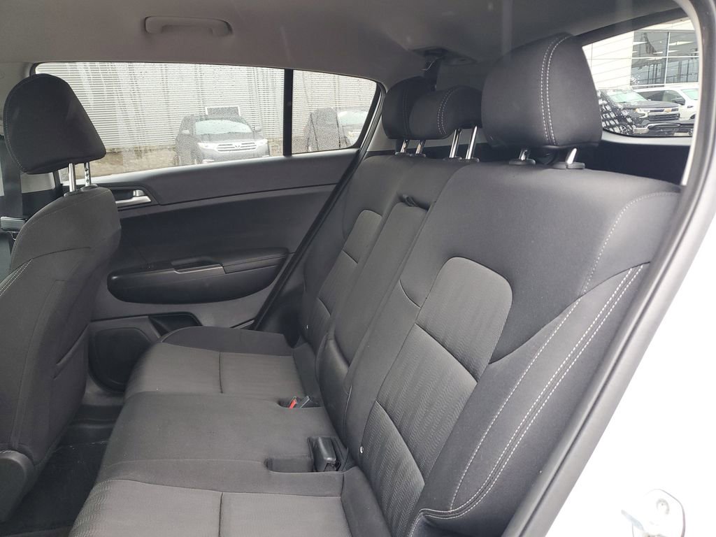 Used 2019 Kia Sportage LX image 8
