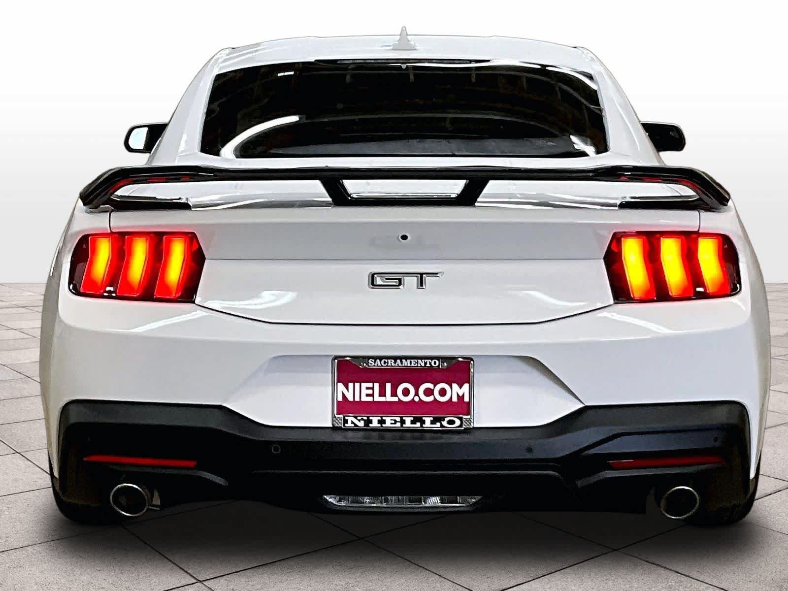 Used 2025 Ford Mustang GT RWD image 7