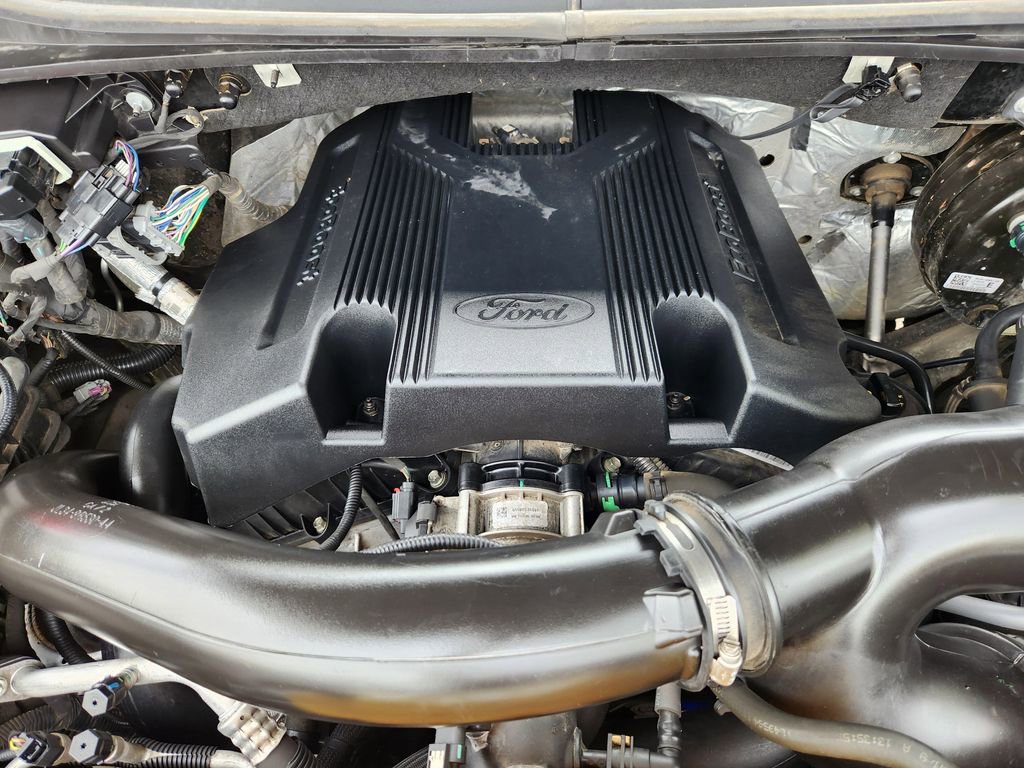 Used 2018 Ford F150 Lariat w/ Equipment Group 501A Mid AWD/4WD image 32