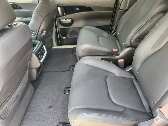 Used 2026 Kia Carnival SX Prestige FWD image 28