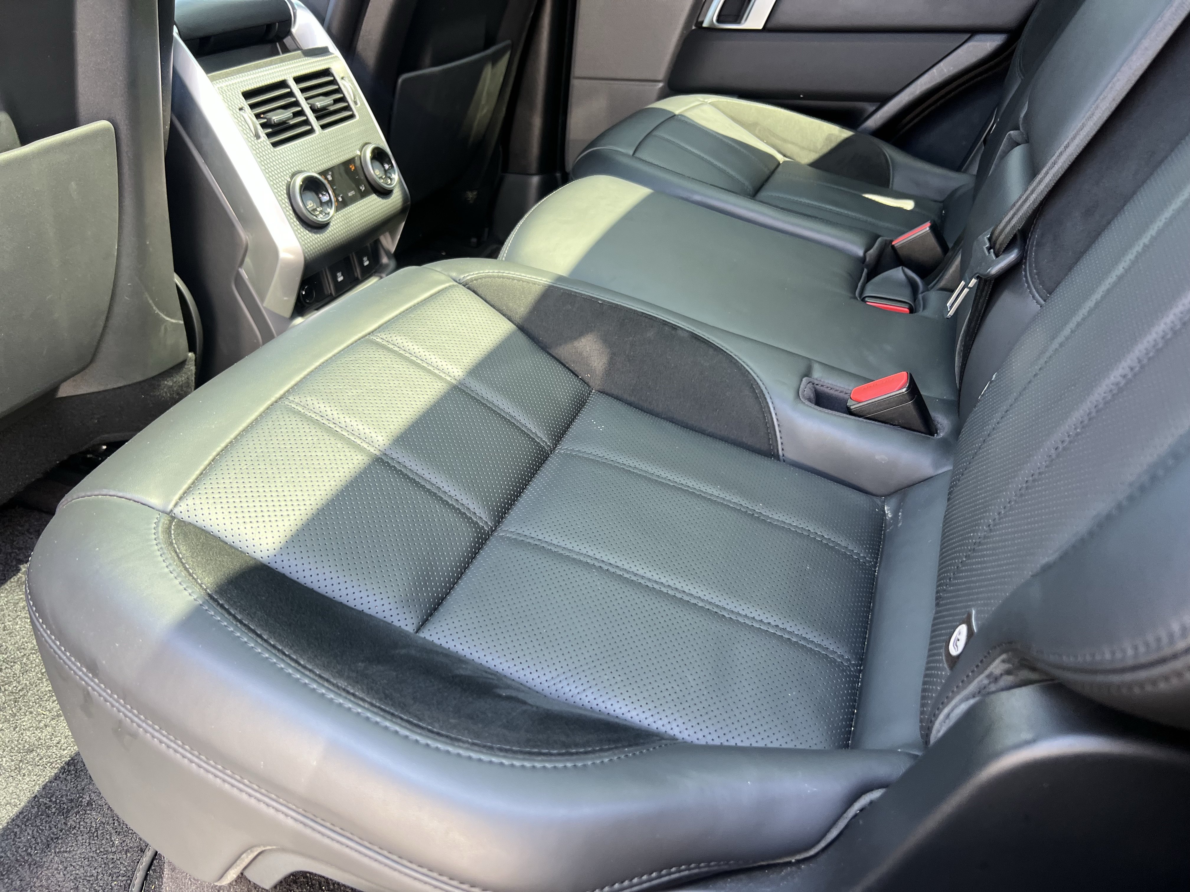 Used 2021 Land Rover Range Rover Sport HST AWD/4WD image 26
