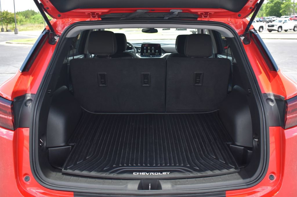 Used 2023 Chevrolet Blazer LT FWD image 10