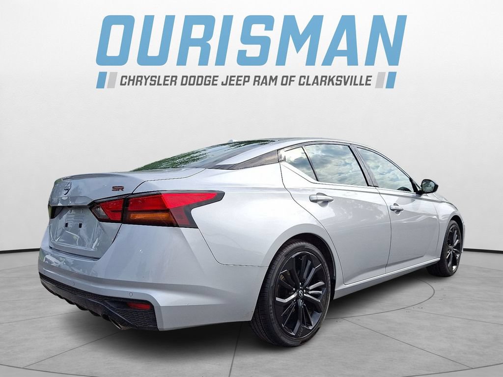 Used 2024 Nissan Altima 2.5 SR FWD image 6