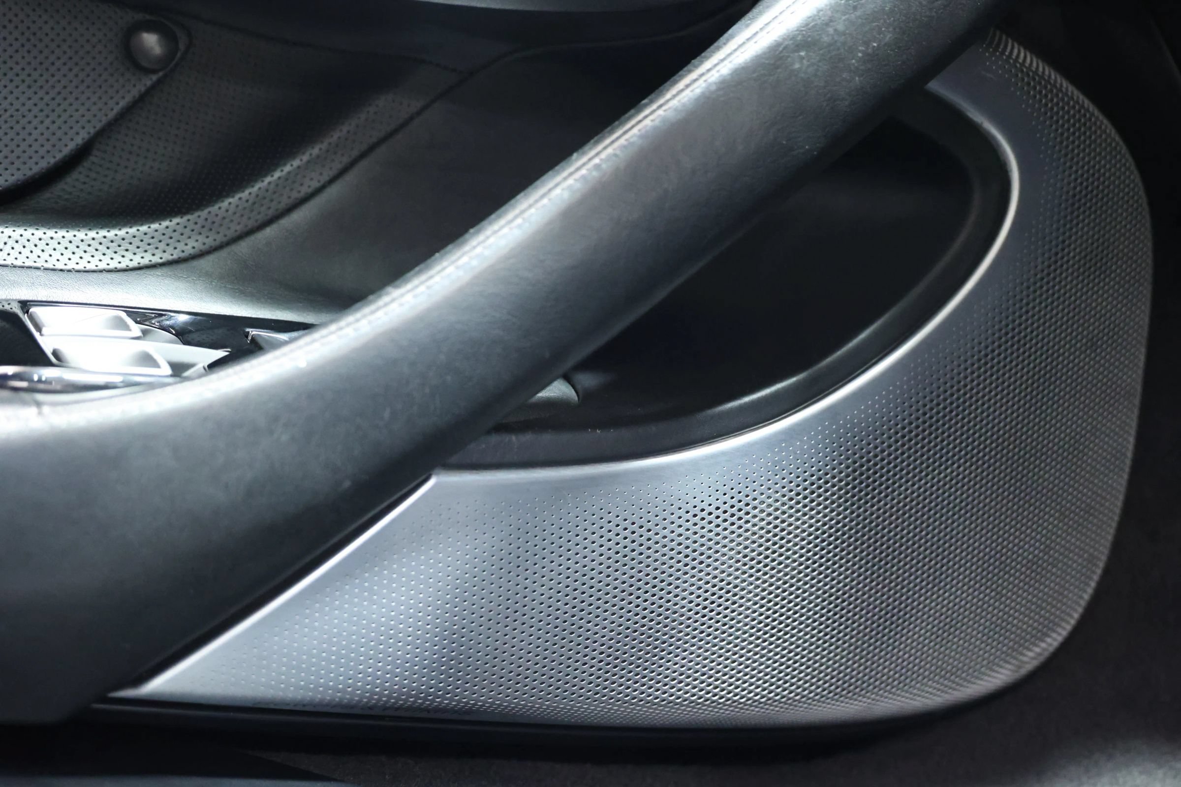 Used 2021 McLaren GT RWD image 89