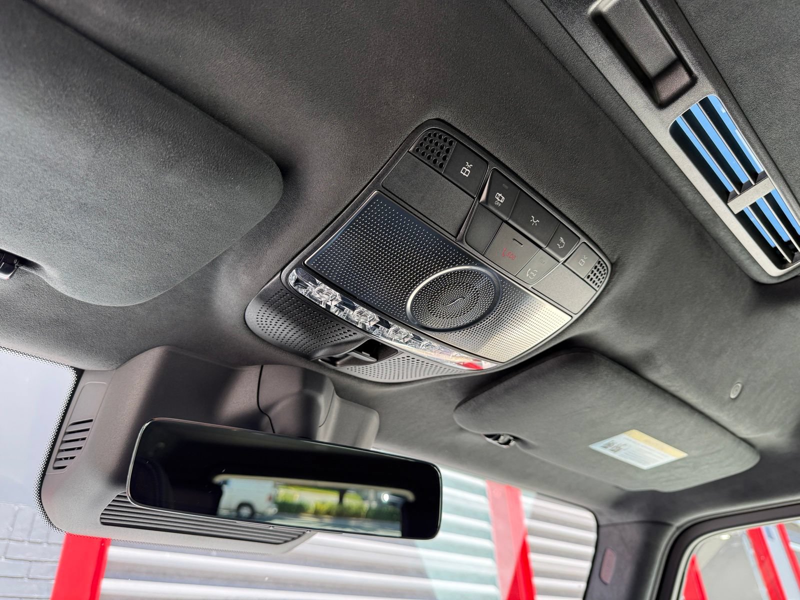 Used 2025 Mercedes-Benz G 580 w/ EQ Technology image 37