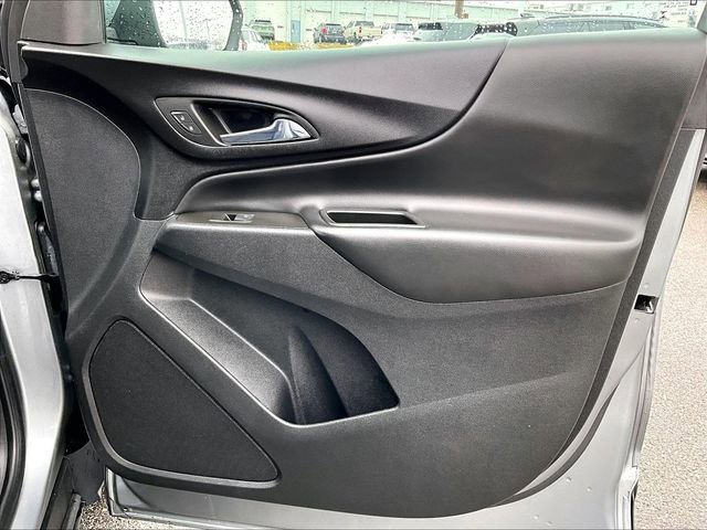 Used 2023 Chevrolet Equinox LT image 12