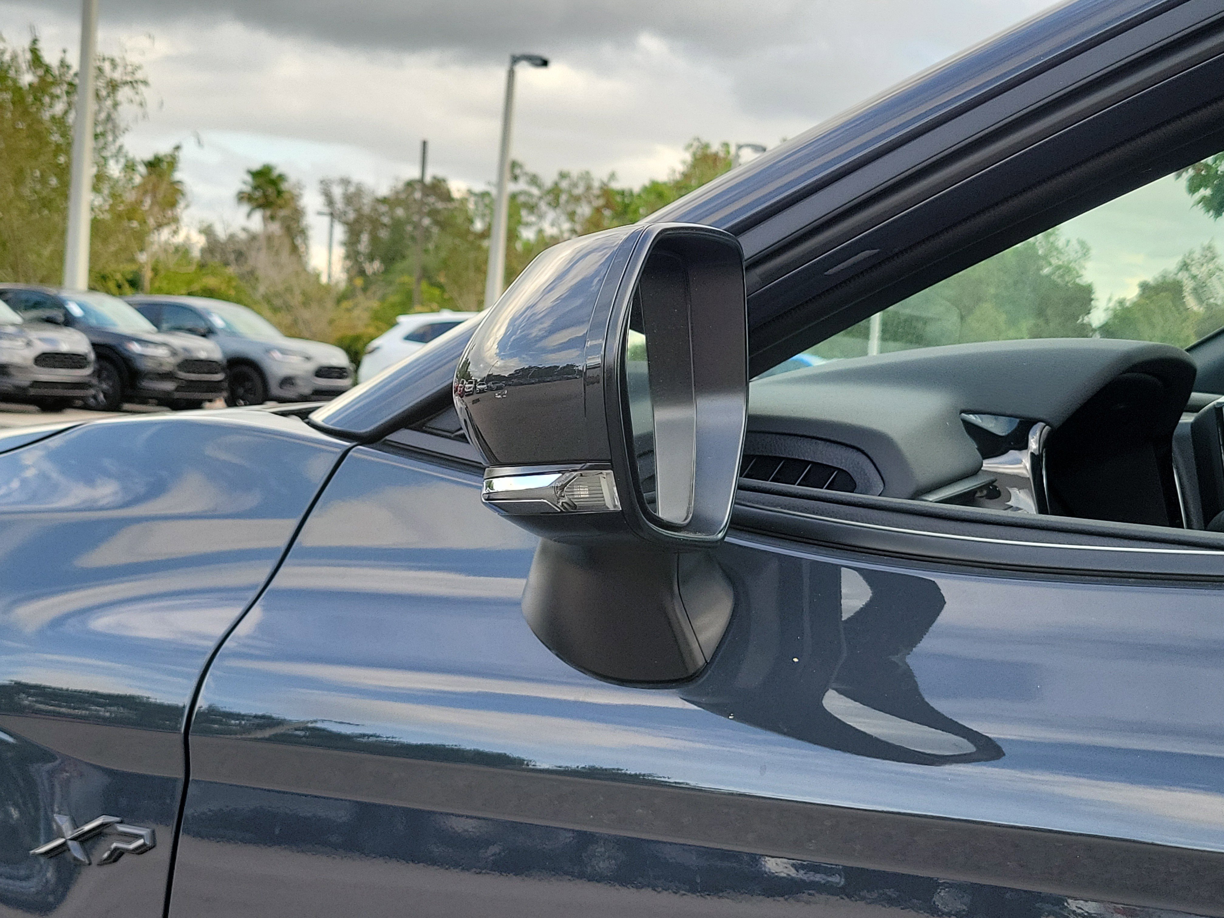 Used 2025 Toyota Camry SE image 7