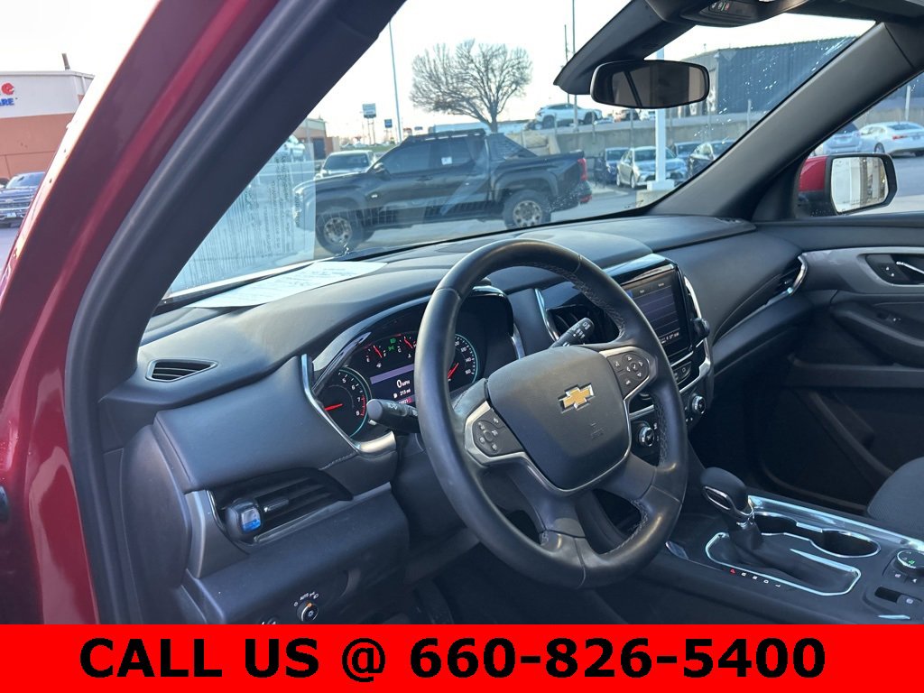 Used 2023 Chevrolet Traverse LT image 12