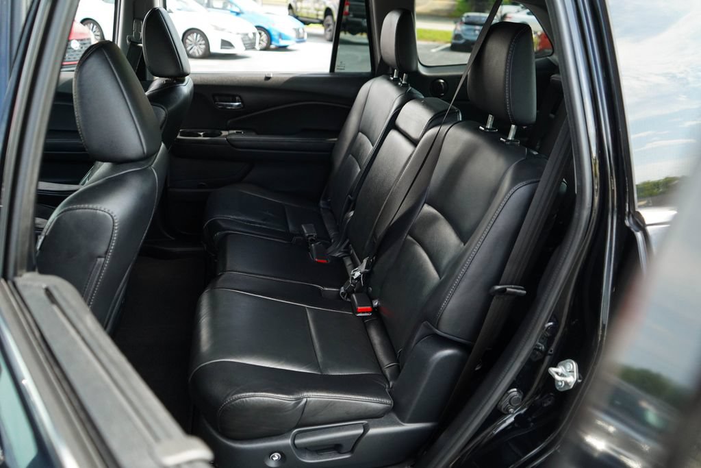 Used 2019 Honda Pilot Touring image 8