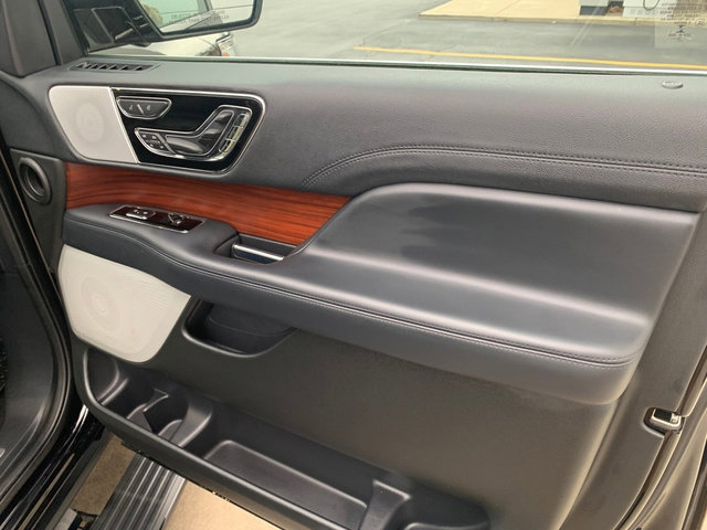Used 2022 Lincoln Navigator Reserve image 14
