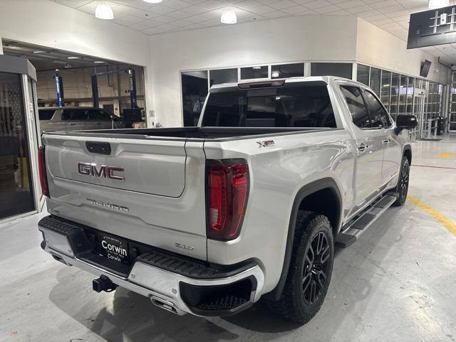 Used 2022 GMC Sierra 1500 SLT w/ SLT Premium Package AWD/4WD image 9