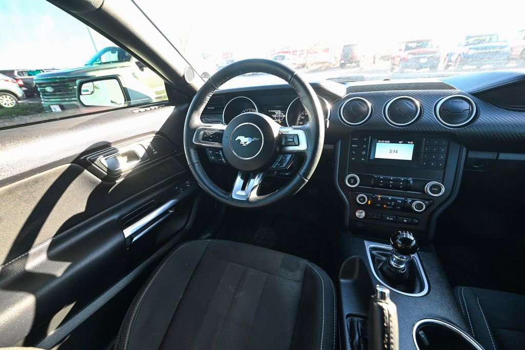 Used 2019 Ford Mustang Coupe image 30