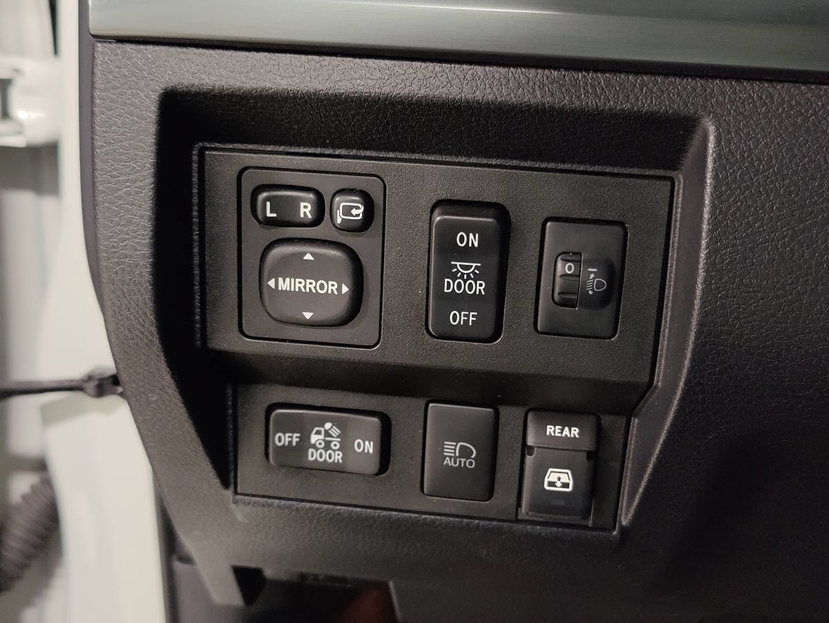 Used 2019 Toyota Tundra Platinum AWD/4WD image 37