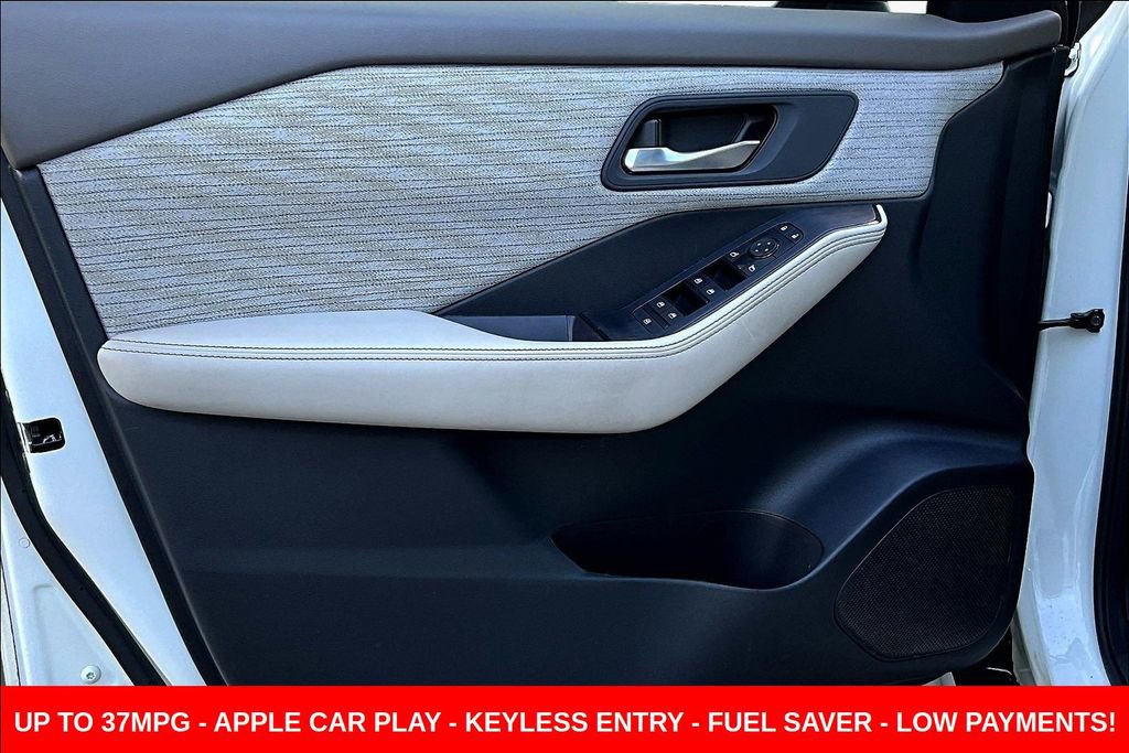 Used 2023 Nissan Rogue SV image 19