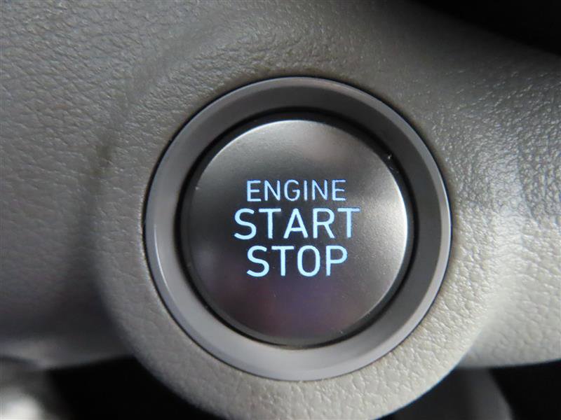 Used 2025 Hyundai Venue SEL FWD image 17