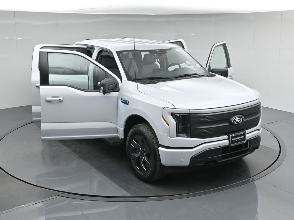 New 2025 Ford F150 Lightning Flash AWD/4WD image 36