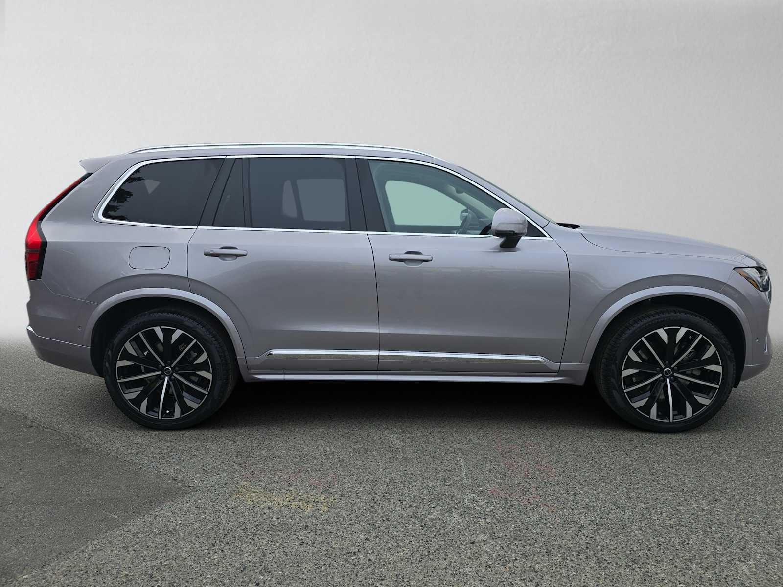 New 2027 Volvo XC90 T8 Ultra AWD/4WD image 2