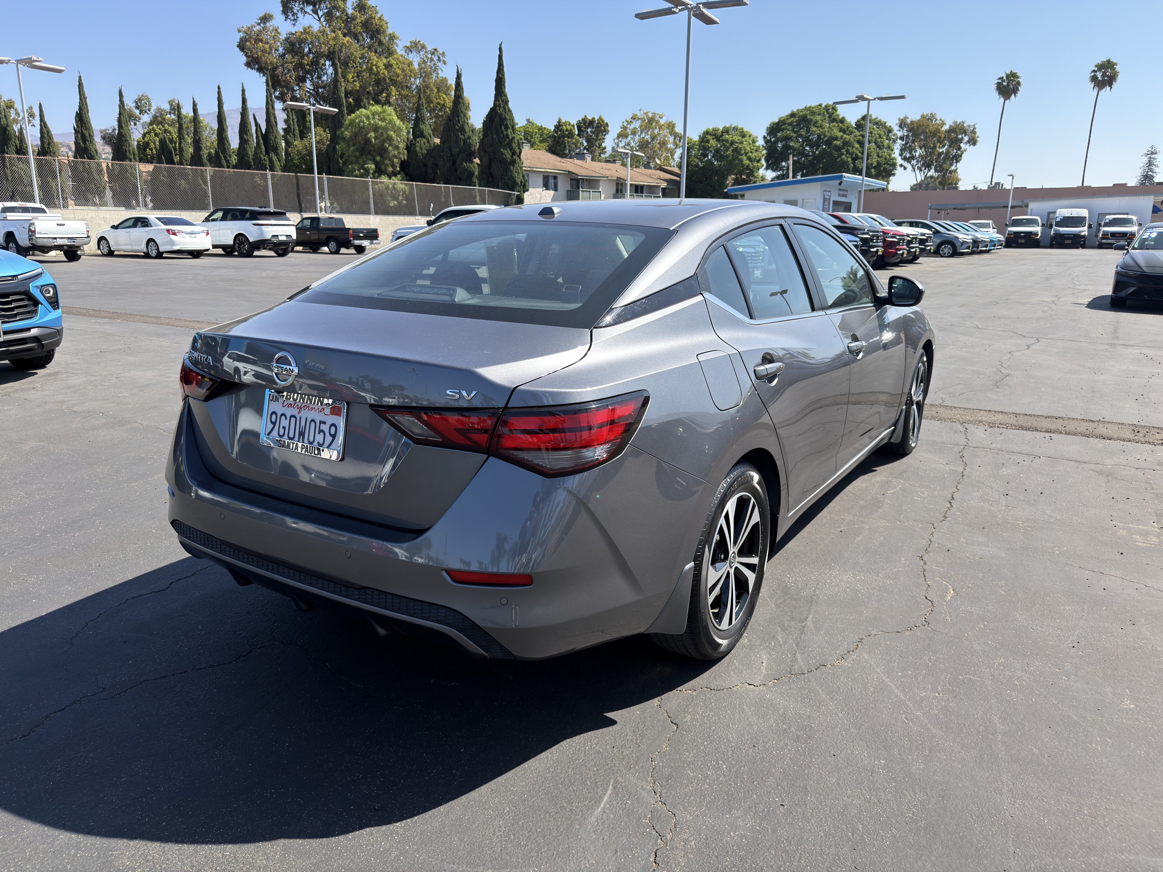 Used 2023 Nissan Sentra SV FWD image 8