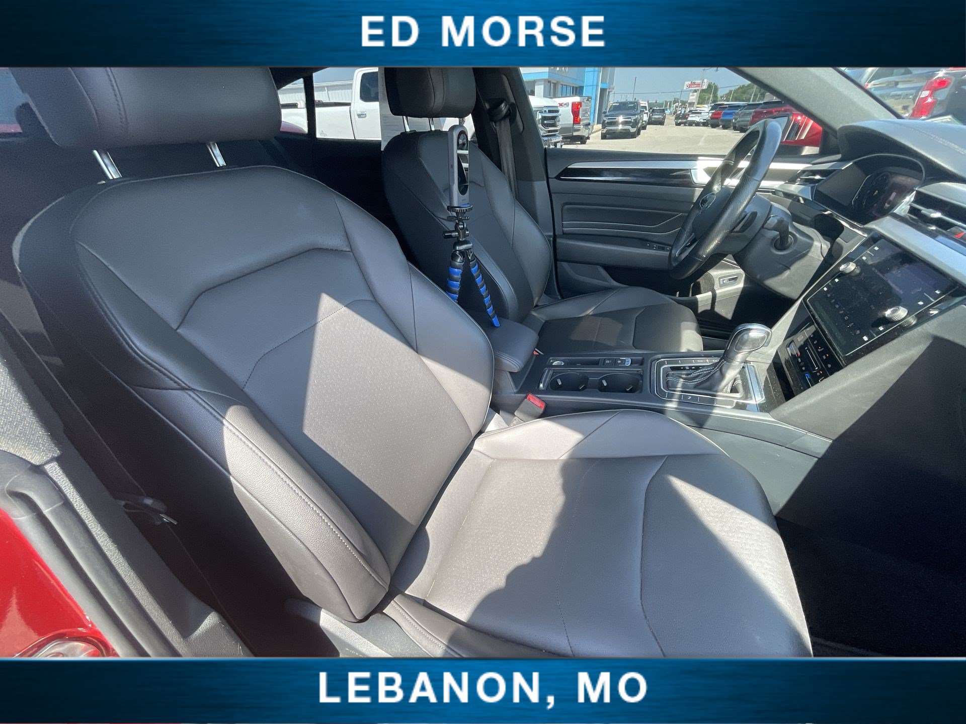 Used 2022 Volkswagen Arteon SE FWD image 25