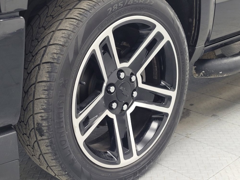 Used 2017 Chevrolet Silverado 1500 Custom w/ LPO, Black Pack image 31