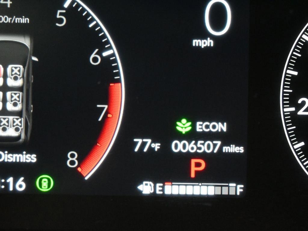 Used 2025 Honda Pilot TrailSport image 16