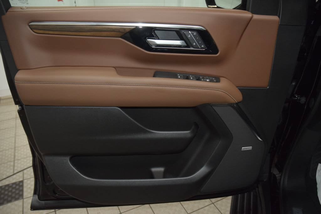 New 2026 Chevrolet Suburban High Country AWD/4WD image 49