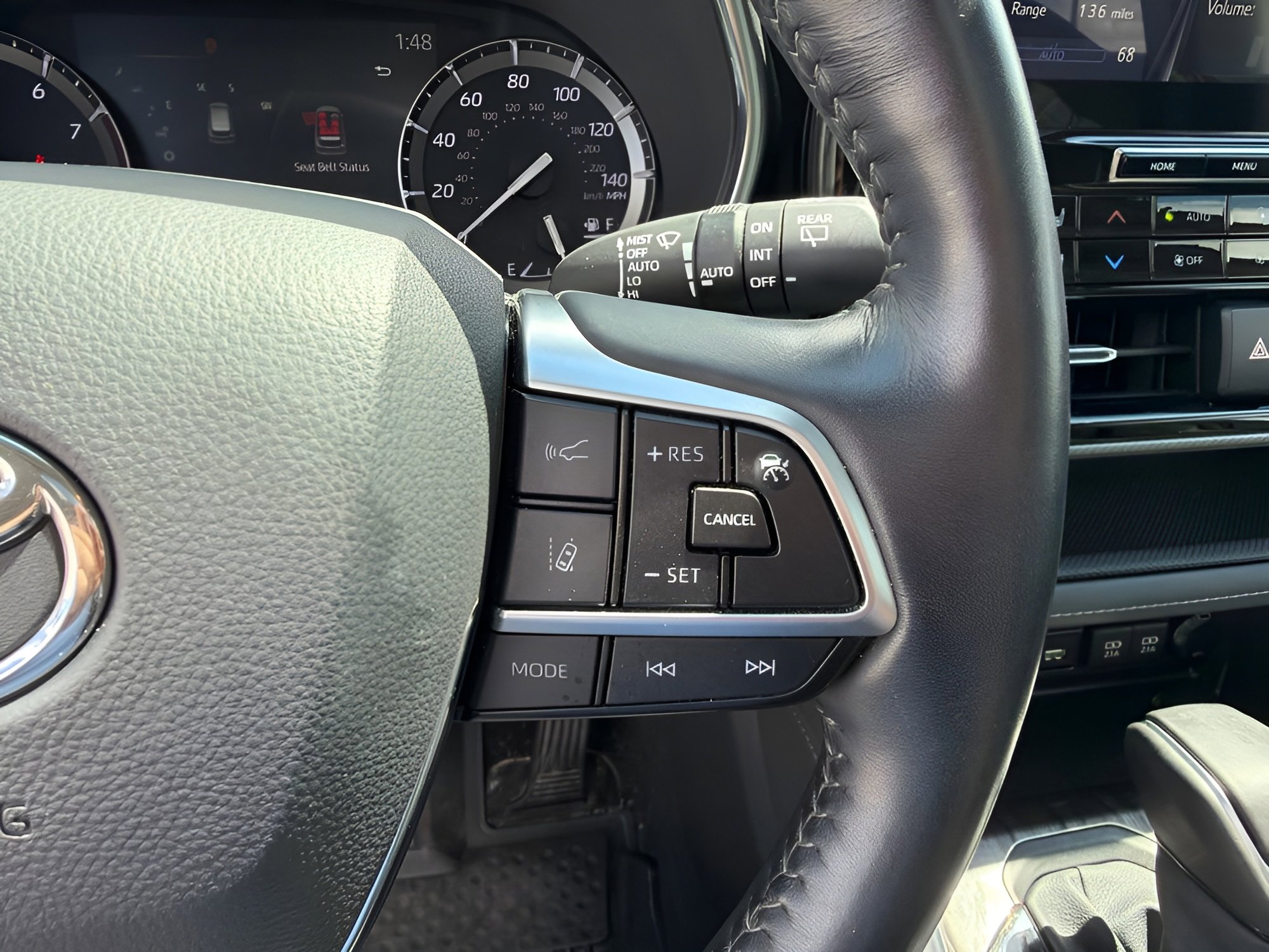 Used 2021 Toyota Highlander Platinum AWD/4WD image 8