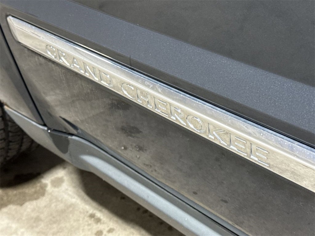 Used 2007 Jeep Grand Cherokee Limited w/ Trailer Tow Group IV image 25