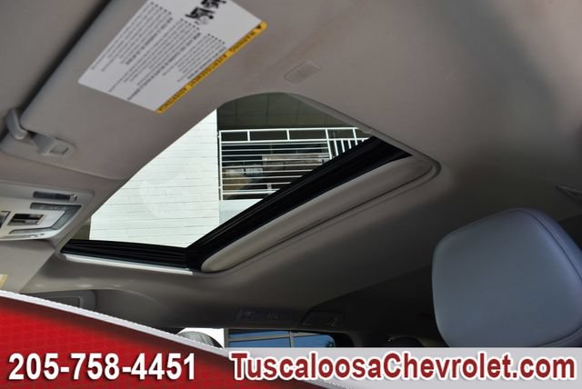 Used 2023 Toyota Sienna XLE FWD image 22