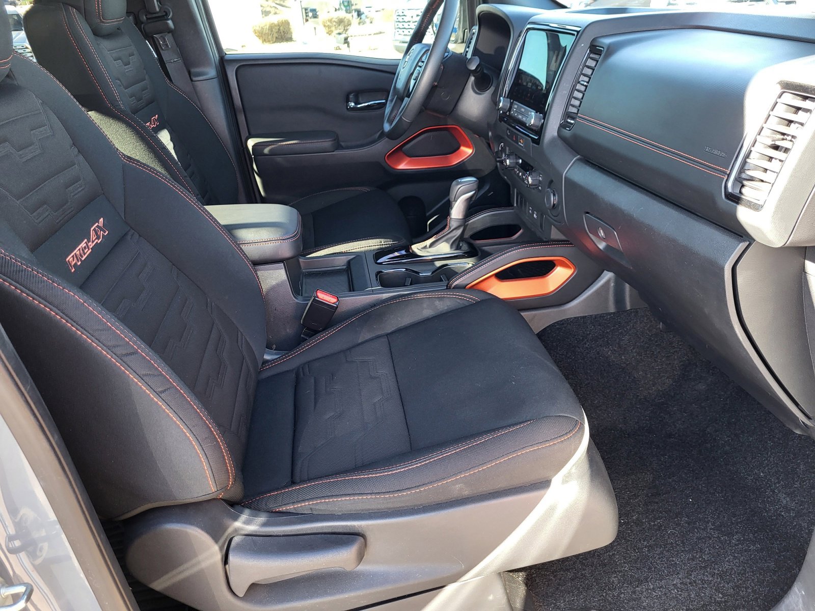 Used 2024 Nissan Frontier PRO-4X w/ Off-Road Protection Package image 23