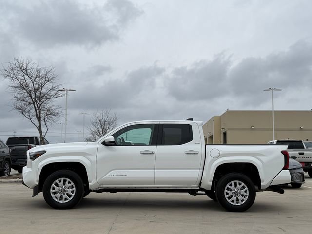 Used 2025 Toyota Tacoma SR5 image 7