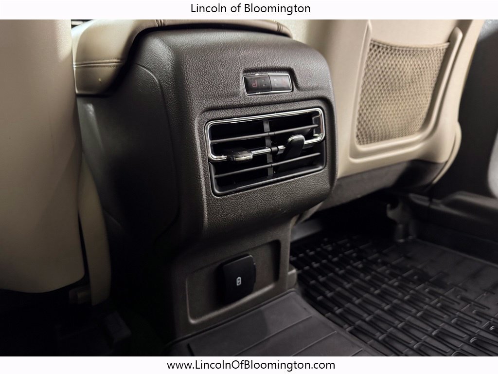 Used 2022 Lincoln Corsair AWD w/ Premium Package image 14