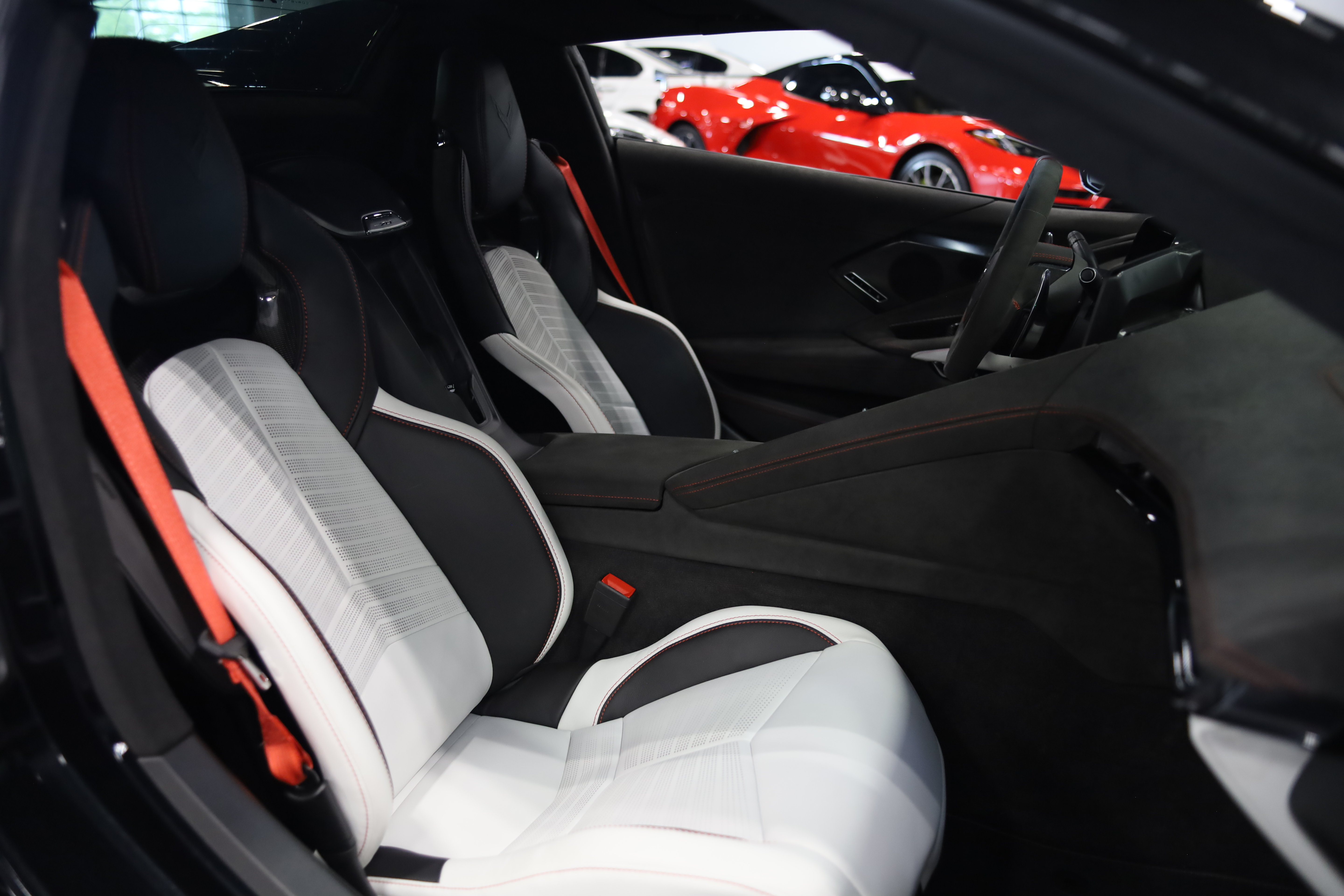 Used 2023 Chevrolet Corvette Stingray Premium Conv w/ Z51 Performance Package RWD image 42