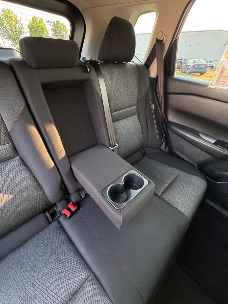 Used 2025 Nissan Rogue SV FWD image 26