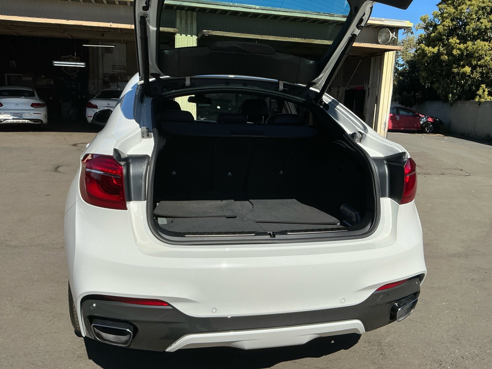 Used 2019 BMW X6 sDrive35i w/ M Sport Package image 25