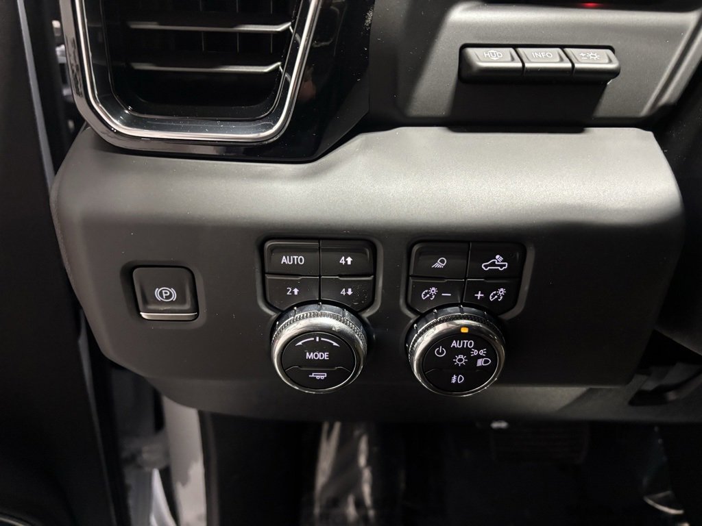 New 2026 GMC Sierra 3500 Denali Ultimate w/ LPO, Black Badging Package image 14