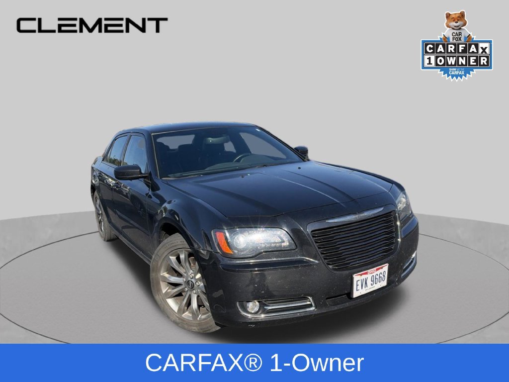 Used 2014 Chrysler 300 S AWD/4WD image 3