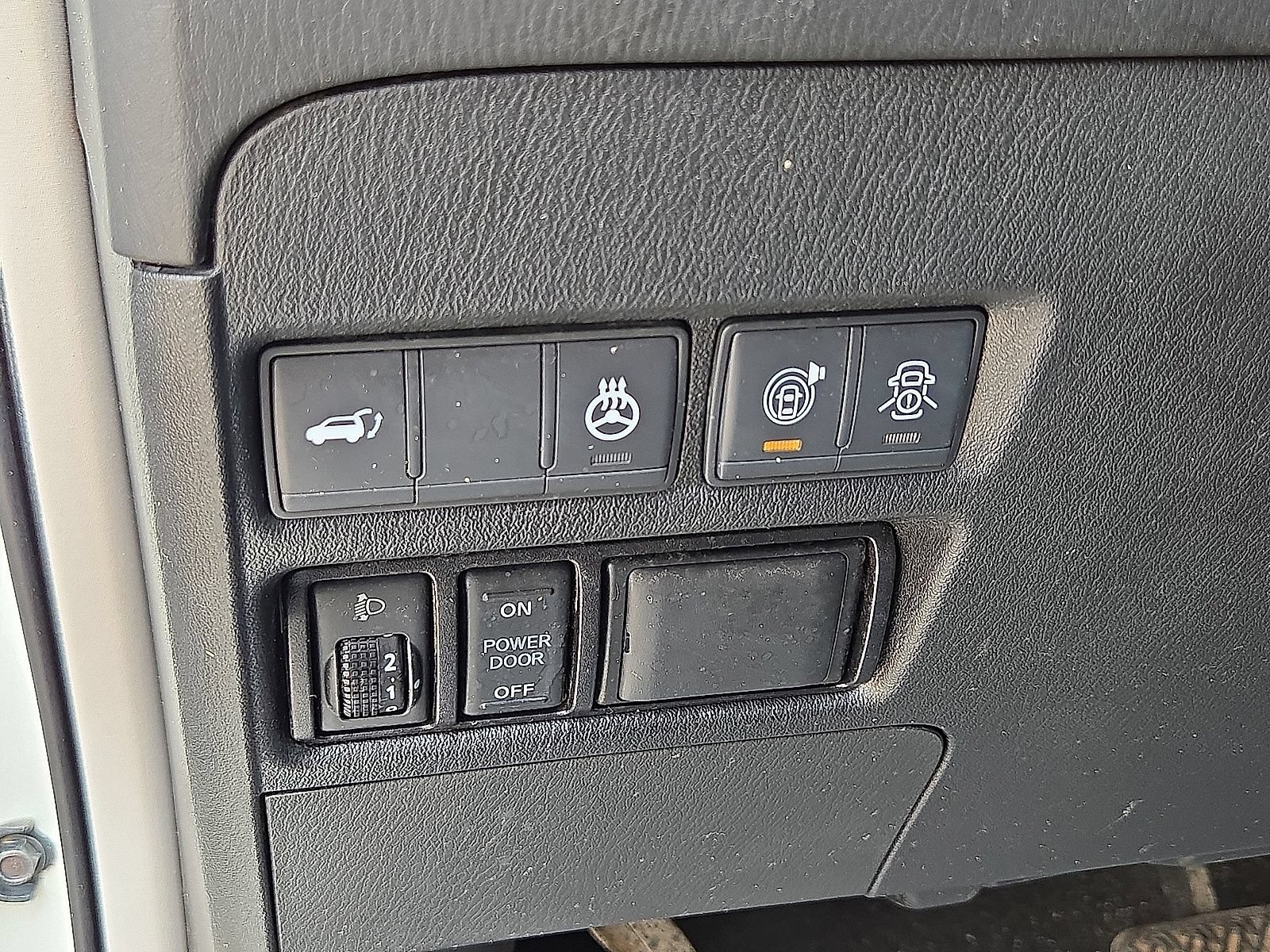 Used 2019 Nissan Armada Platinum w/ Captain's Chairs Package RWD image 27