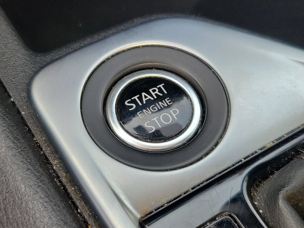 Certified 2025 Nissan Sentra SV FWD image 29