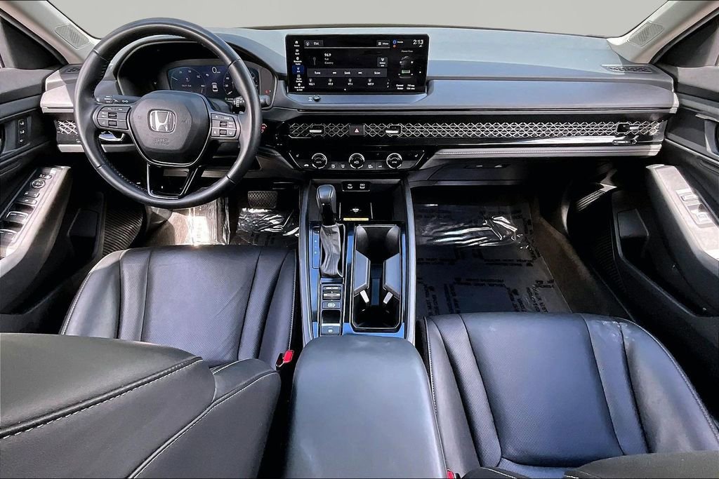 Used 2025 Honda Accord EX-L image 8
