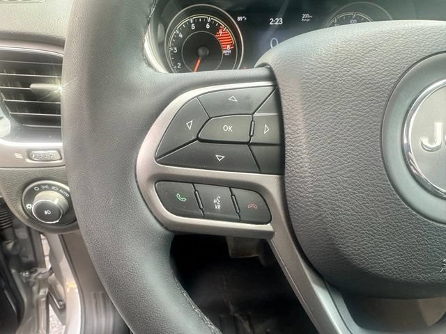 Used 2021 Jeep Cherokee Limited AWD/4WD image 27