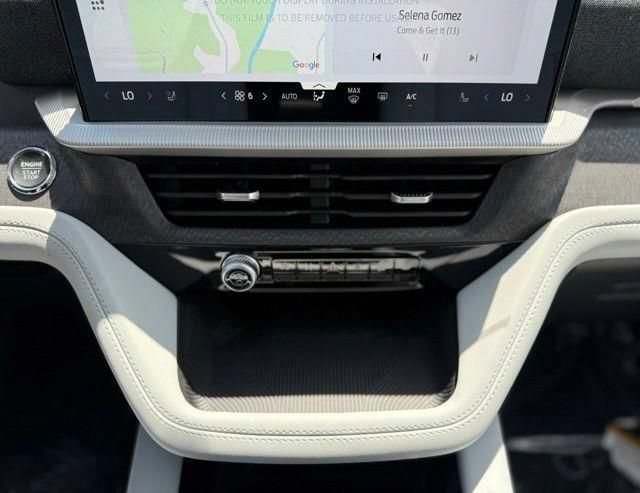 New 2026 Ford Explorer Platinum w/ LUX Leather Package AWD/4WD image 25