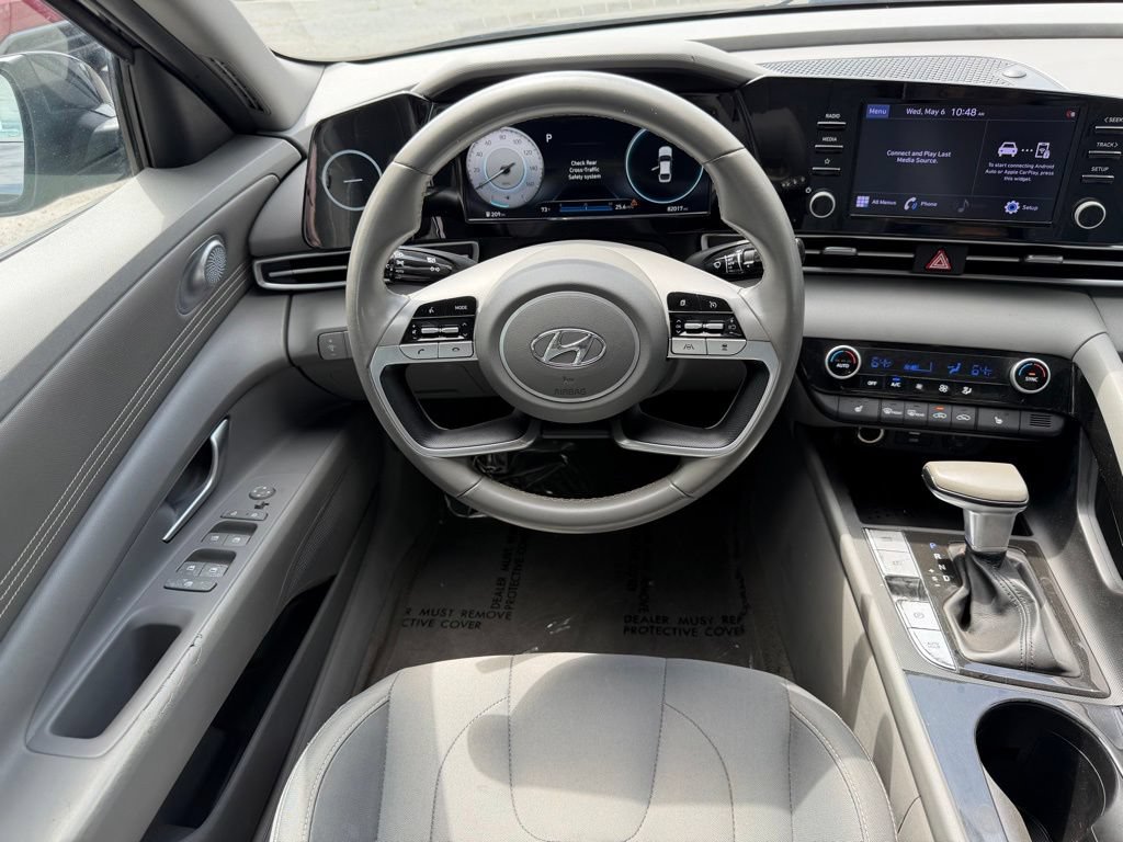 Used 2022 Hyundai Elantra SEL w/ Convenience Package FWD image 23