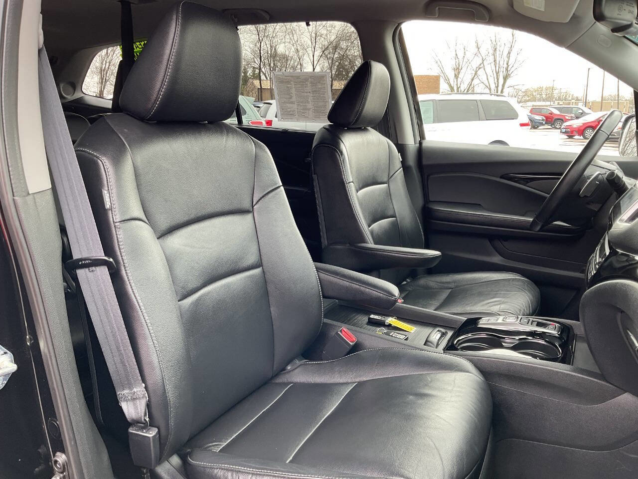Used 2016 Honda Pilot Touring image 48