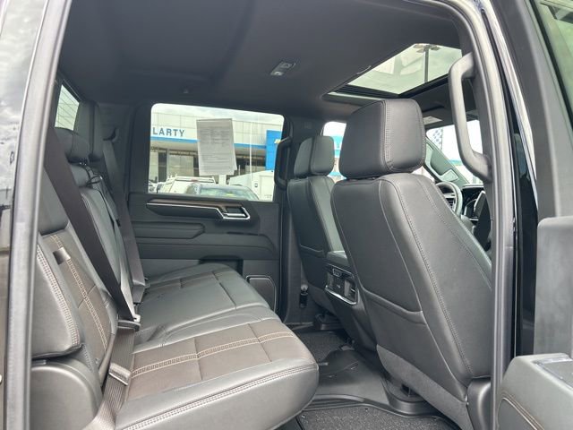 Used 2024 Chevrolet Silverado 3500 High Country w/ High Country Premium Package image 32