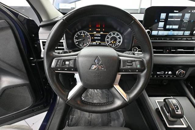 Used 2024 Mitsubishi Outlander SE AWD/4WD image 19