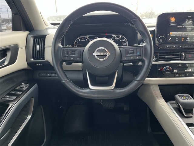 Used 2023 Nissan Pathfinder SL w/ SL Premium Package image 14