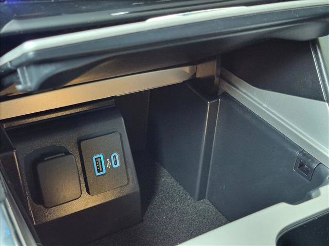 Used 2022 Ford Explorer Limited RWD image 15