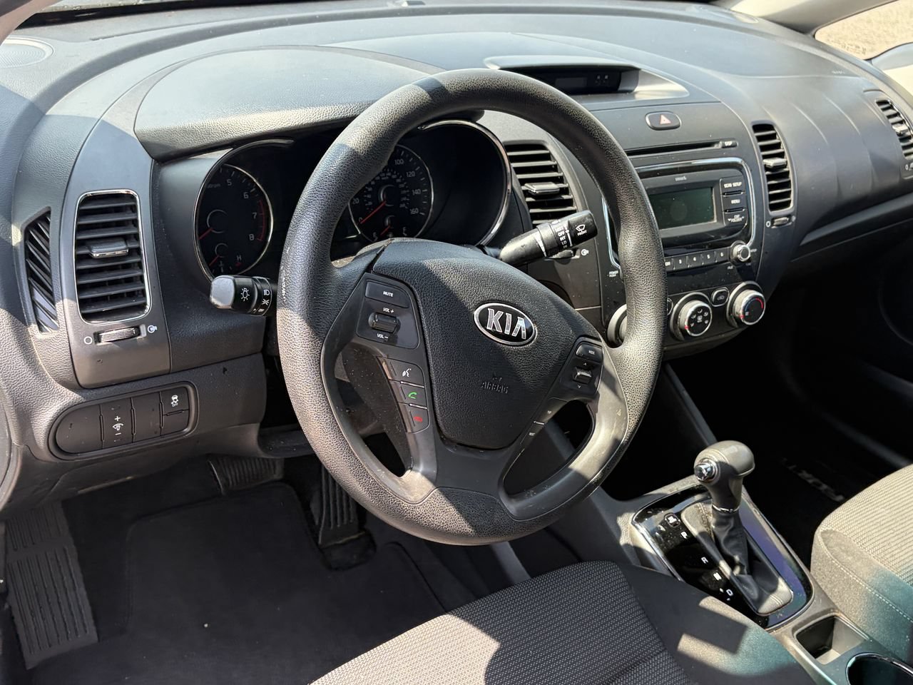 Used 2017 Kia Forte LX FWD image 7