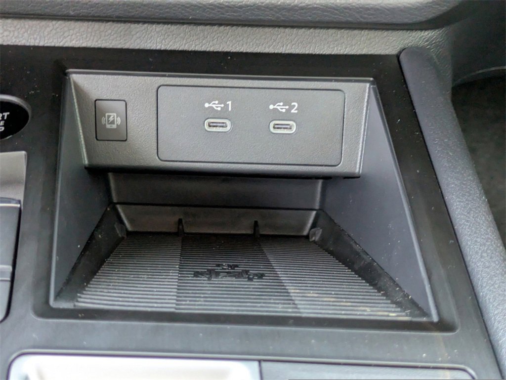 New 2025 Nissan Kicks SV w/ Charging Package image 25